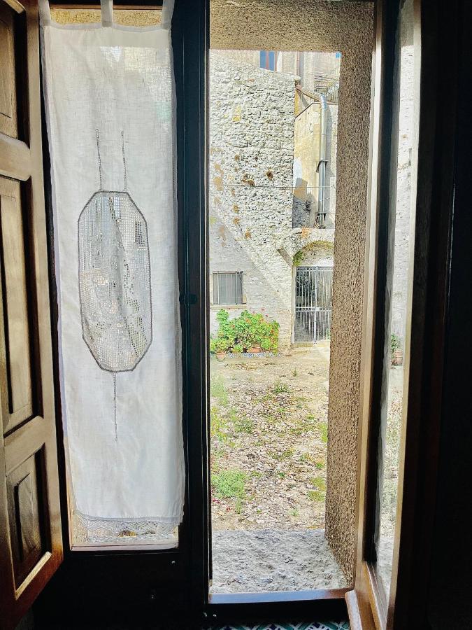 Cortile Padre Vincenzo Apartment Erice Luaran gambar